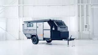 การเปิดตัวอย่างเป็นทางการของรถพ่วงแคมป์ปิ้ง NJSTAR COMMANDER OFFROAD CARAVAN